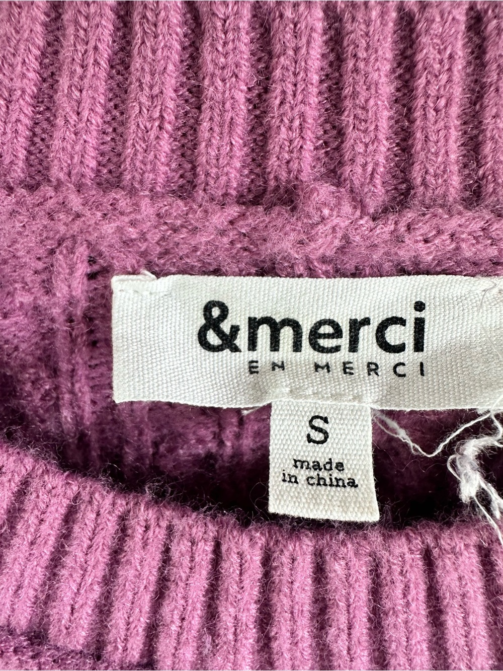 🎉5 for $45🎉 & Merci sweater pullover size S - Picture 5 of 7